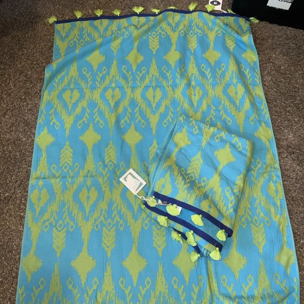2 NEW John Robshaw Ravi Peacock Beach Towels Tassels 40
